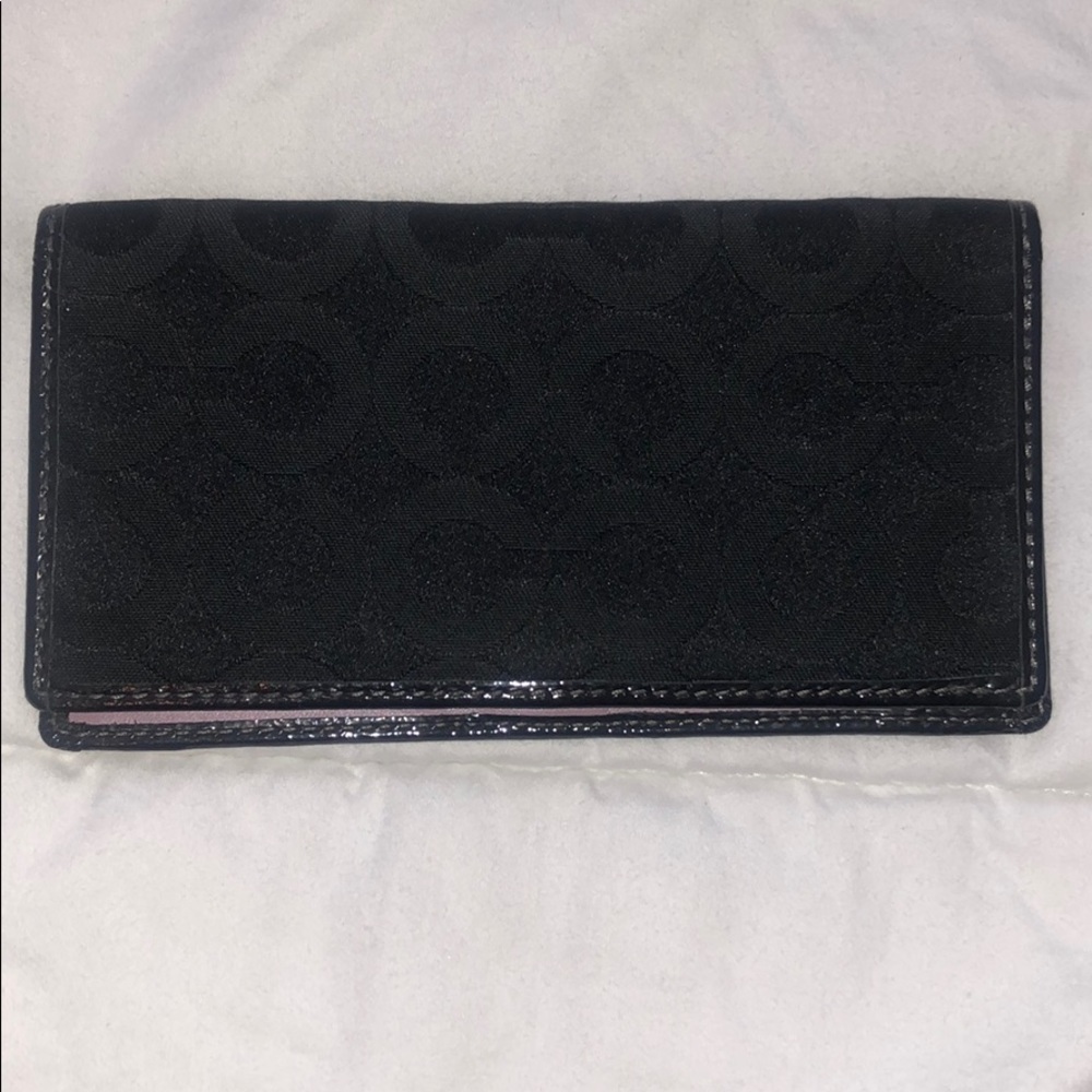 Coach  black checkfolio